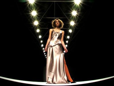 İPEK TANRIYAR - Ünlü mankenler Migros'un defilesinde bir araya geldi