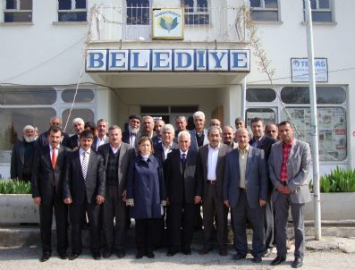 HATUNSUYU - Ak Parti Malatya Milletvekili Öznur Çalık'ın Ziyareti