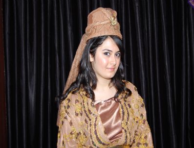 İBRAHIM PEHLIVAN - Gkv'li Öğrenciler Hürrem Sultan'ı Sahneliyor