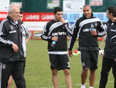 MATTEO FERRARI - Beşiktaş Fenerbahçe maçı hazırlıklarına başladı