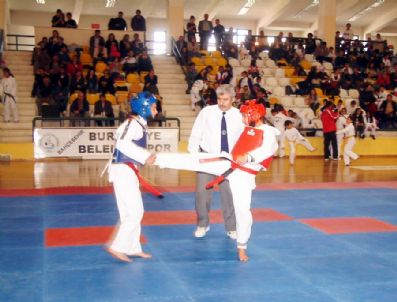 ALI USLANMAZ - Burhaniye'de Tekvando Heyecanı Yaşandı