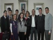 Genç İş Adamlarından Yetenekli Öğrencilere Destek