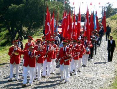HASAN BÜLENT TÜRKÖZEN - Ayvalık'ta Atatürk'ün Geliş Yıldönümü Coşkuyla Kutlandı
