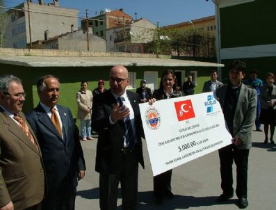 Geri Dönüşümden Eğitime 5 Bin Lira Katkı