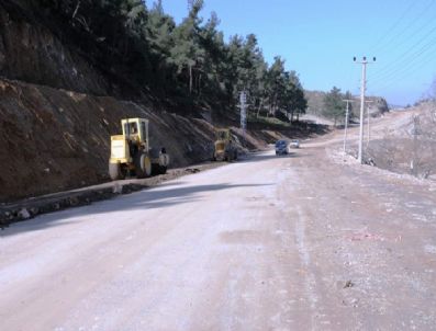 Honaz-karateke Yolu Genişliyor