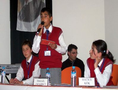 HIROŞIMA - Kayseri'de Öğrenciler Arası Münazara Yarışması Yapıldı