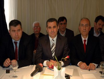 TÜRKIYE DEĞIŞIM HAREKETI - Tdh İlçe Başkanları Toplantısı Balıkesir'de Yapıldı