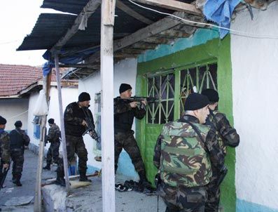 Uyuşturucu Satıcılarına Özel Harekatlı Operasyon