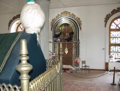 MURAT HÜDAVENDIGAR - Murad-ı Hüdavendigar Türbesi Restore Edildi