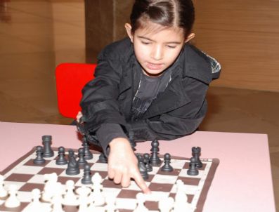 UNICEF - Satrançta Taktik İçin Ter Döktüler