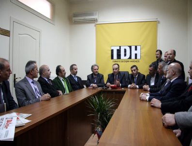 TÜRKIYE DEĞIŞIM HAREKETI - Sp'den Tdh'ye Ziyaret