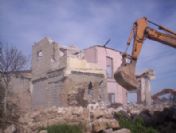 Tarsus'ta Metruk Binalar Yıkılıyor