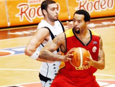 CAFE CROWN - Beşiktaş-Galatasaray derbisi 17 Nisan'da