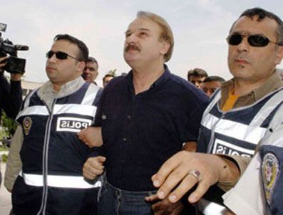 DOKTRIN - Öğretmeni Ergenekon'da öğrencisi Kafes'te