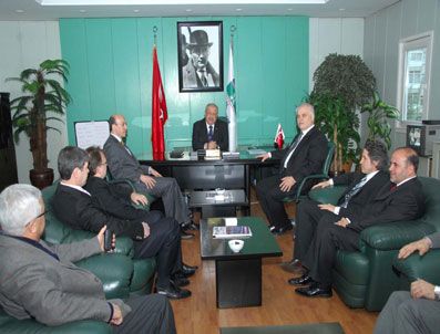 OSMAN DEVELIOĞLU - Bahçelievler Belediye Spordan başkana destek plaketi