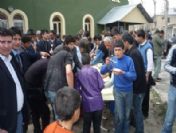 Çaldıran'da 6 Bin Kişiye Cuma Namazı Sonrası Aşure İmkanı