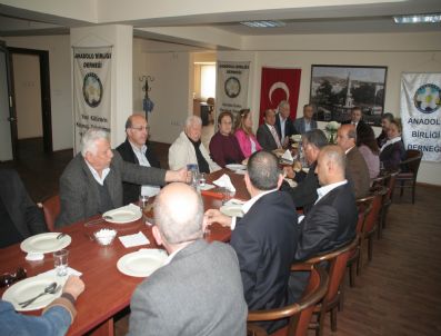 KADAYıF - Gaziantepliler Derneği'nde Yemekli Toplantı