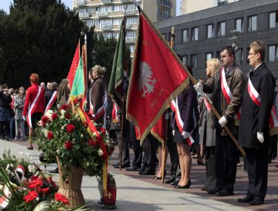 CRASH - Poland Plane Crash Mournıng Sejm Book Of Condolence