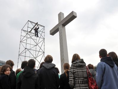 CRASH - Poland Plane Crash Natıonal Mournıng