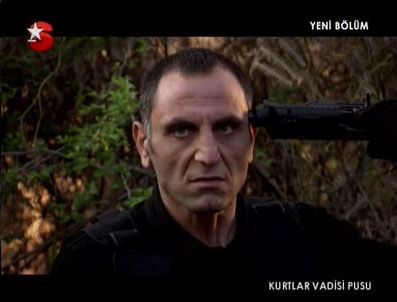 KURTLAR VADISI - Polat Memati'yi ölümden kurtardı