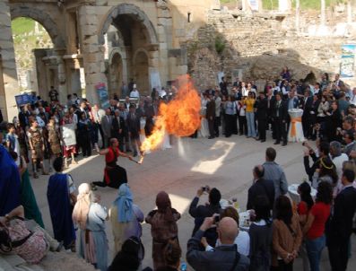 HALUK TUNÇSU - Turizm Haftası Tarihi Mekanda Açıldı