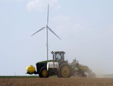 DEERE - Usa Feature Package Earth Day