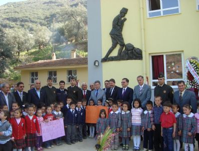 İBRAHIM ÖZDEMIR - Atatürk Rölyefi Açılışı