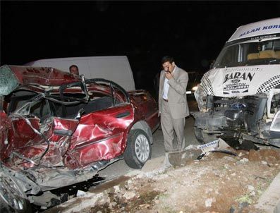 Bingöl'de Trafik Kazası: 1 Ölü, 12 Yaralı