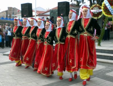 HASAN BÜLENT TÜRKÖZEN - Ayvalıkta Turizm Haftası Törenlerle Başladı