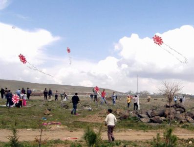 FERHAT KURTOĞLU - Erciş'te '34. Turizm Haftası' Kutlama Etkinlikleri