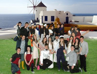 HÜRREM SULTAN - Gkv'liler Mamma Mia'yı İngilizce Sahneleyecek