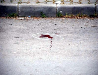 YAKUP TEZCAN - Balıkesir'de silahlı saldırı: 2 yaralı