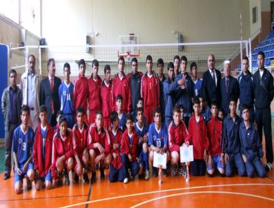 Bitlis'te Voleybol Müsabakaları Sona Erdi
