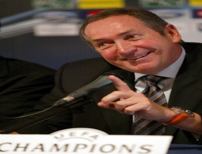 OLYMPIACOS - Fıle France Soccer Houllıer Wolfsburg