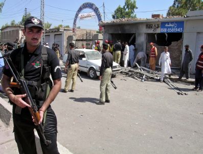 Pakıstan Peshawar School Bombıng
