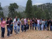 Polis Öğrencileri Pikniğe Götürdü