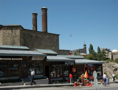 KTÜ - Tebrizkapı Çarşısına Yıkım Kararı