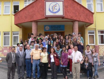 Alman Öğrenciler Kardelen Koleji'nde