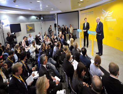 Brıtaın Polıtıcs Electıons Nıck Clegg