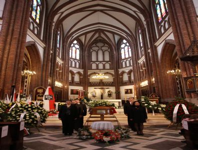 BRONISLAW KOMOROWSKI - Poland Plane Crash Vıctıms Funeral