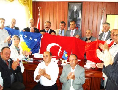 ADEM USLU - Sarıgöl ile Rahoveç arasında dostluk köprüsü