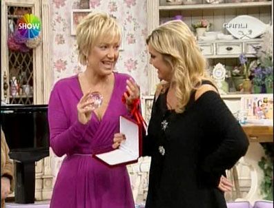 Baykal'dan Laçin'e silikon hediyesi