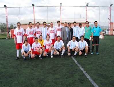 AHMET AVCı - Kaymakamlık Kupası Halı Saha Futbol Turunuvası Başladı