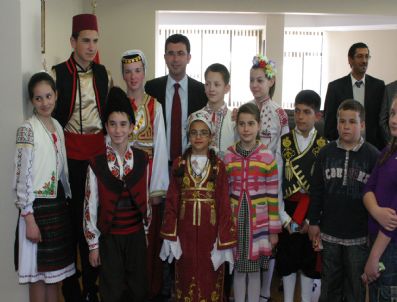 MEHMET GÖNENÇ - Konuk Çocuklar Bergama'da Olmaktan Çok Mutlular