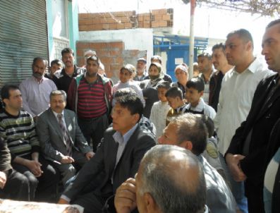 RECEP TANER - Mhp Aydın Milletvekili Recep Taner Romanlar'ın Sorunlarını Dinledi