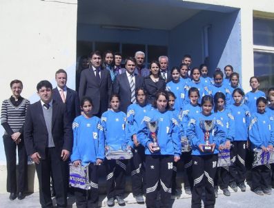 METIN ESEN - Muradiye Yibo'nun Büyük Başarısı