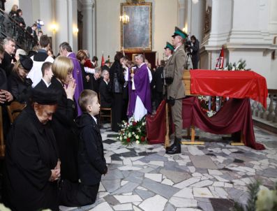 Poland Plane Crash Funeral Gosıewskı