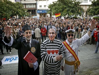 Spaın Rally In Support Of Judge Garzon