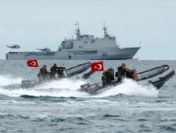 Türk SAT komandoları, deniz haydutlarını etkisiz hale getirdi
