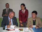 Dev Öğrencilerden Piyasa Fiyatının Yarısına Kitap